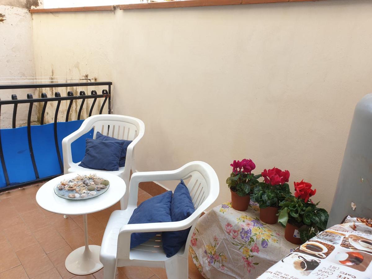 شقة Casa Alessia آتْشّي كاستيلّو المظهر الخارجي الصورة